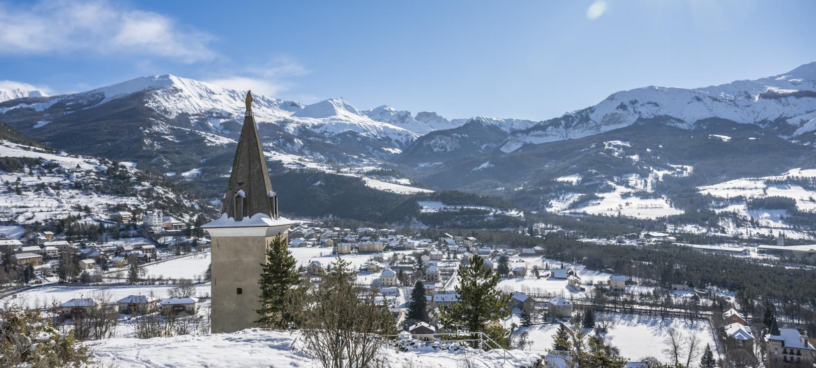 Jausiers en hiver © Ubaye Tourisme