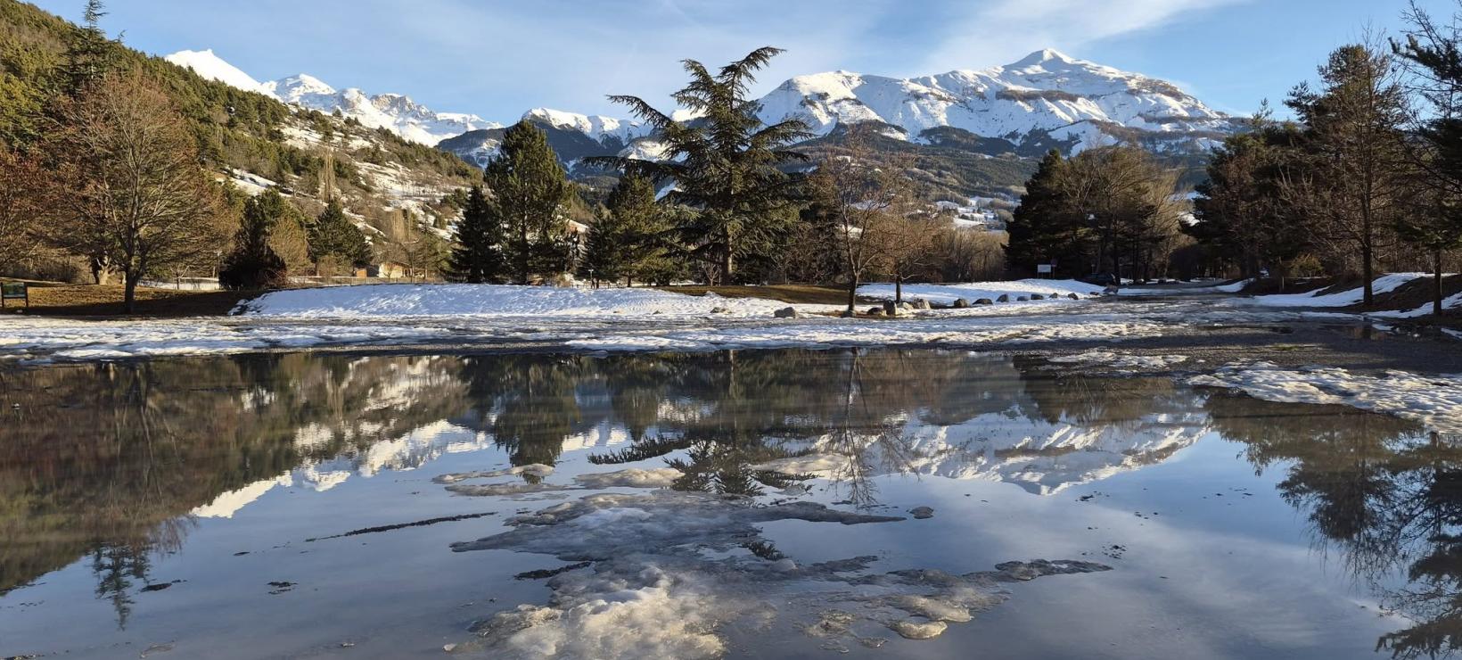 Reflets_Plan_Eau_Jausiers