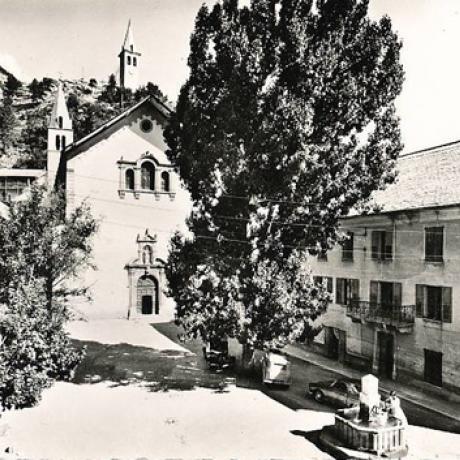 Eglise Saint-Nicolas_place_carte_Postale©Commune de Jausiers
