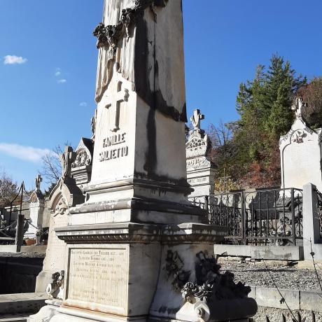 Obélisque SALTETTO_cimetière Chastel_Jausiers
